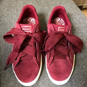 Maroon Puma 100% Suede Heart quilt sneakers Sz 9.5